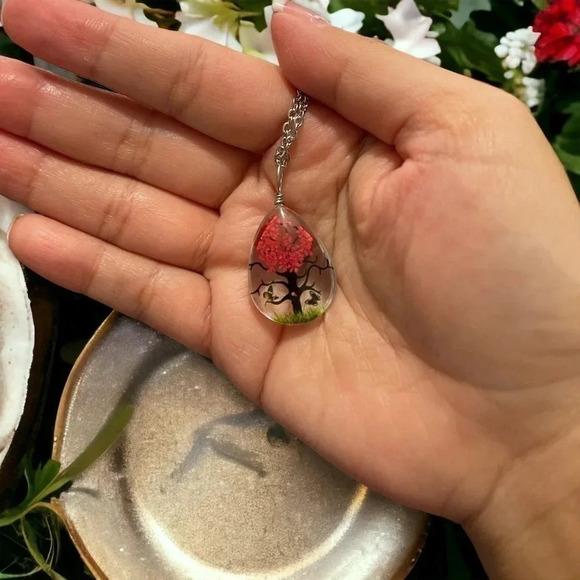 Resin Flower Pressed & Tree Tear Drop Pendant Charm Stainless Steel Necklace - Picture 2 of 3